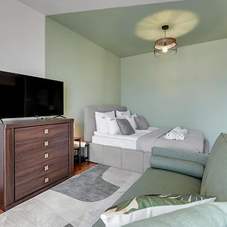 Apartment Park By Downtown