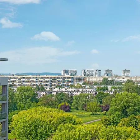Park By Downtown Apartment *